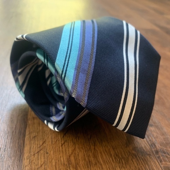 Giorgio Armani Recent Blue & Teal Striped Tie - Picture 2 of 8